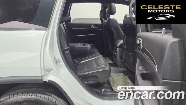 JEEP 3.6 Limited 2018 — photo 17 sur 32