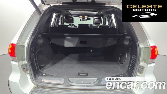 JEEP 3.6 Limited 2018 — photo 24 sur 32