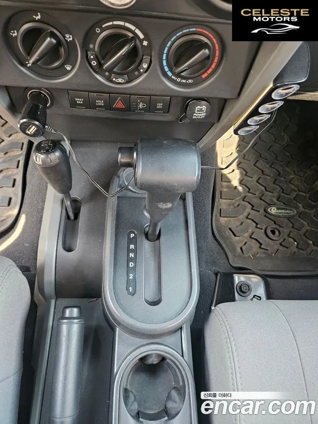 JEEP (JK) 2.8 2portes 2008 — photo 8 sur 14