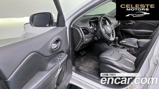 JEEP (KL) 2.2 4WD 2019 — photo 13 sur 35