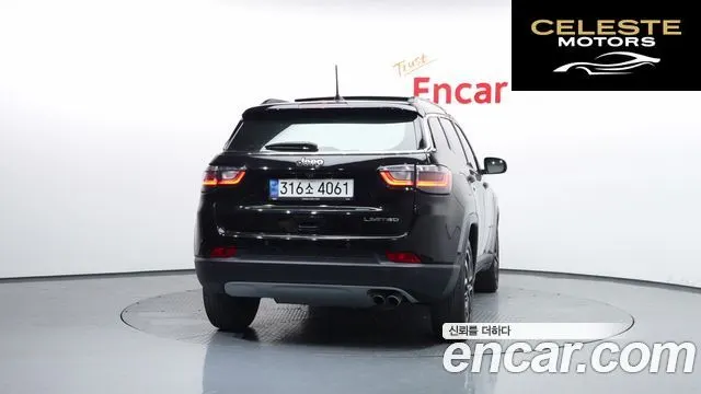 JEEP 22.4 Limited 2WD 2022 — photo 4 sur 38