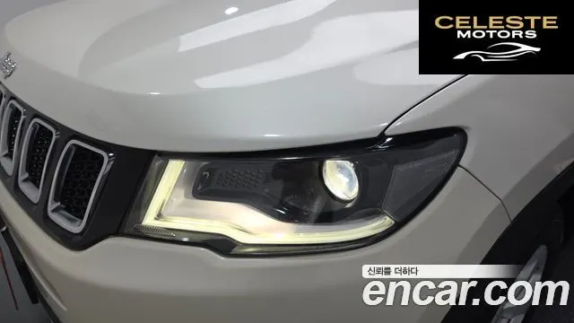 JEEP 22.4 Limited AWD 2019 — photo 8 sur 30