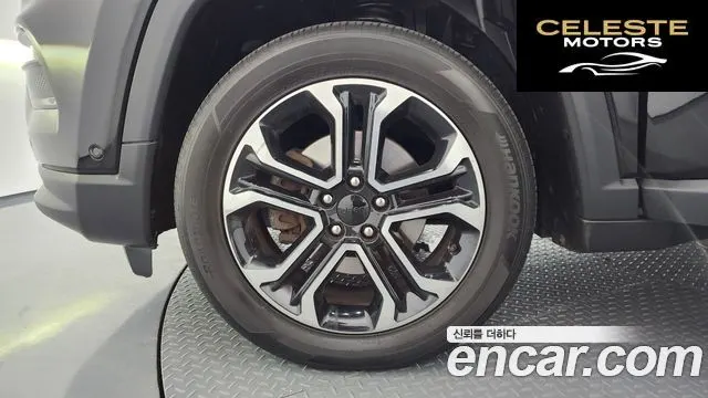 JEEP 22.4 Limited 2WD 2022 — photo 5 sur 38