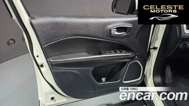 JEEP 22.4 AWD 2018 — photo 14 sur 30