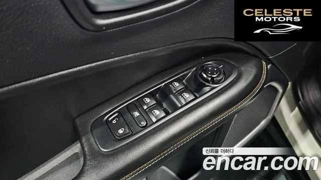 JEEP 22.4 AWD 2018 — photo 28 sur 30