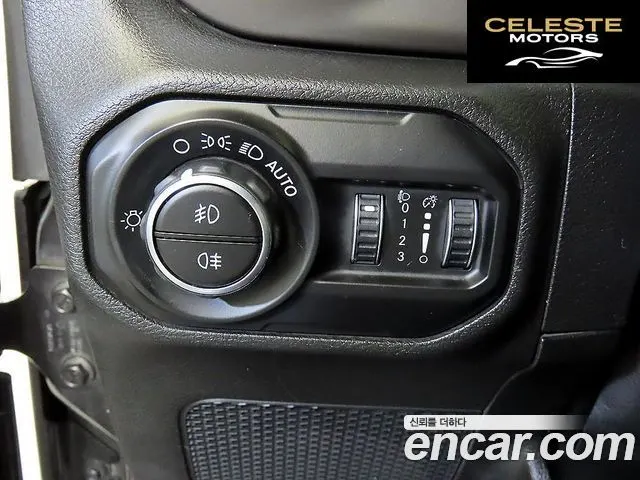 JEEP (JL) 2.0 Sport 4portes 2018 — photo 14 sur 26