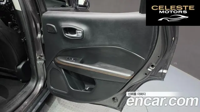 JEEP 22.4 Limited AWD 2019 — photo 15 sur 30