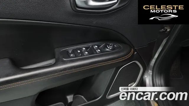 JEEP 22.4 Limited AWD 2019 — photo 24 sur 30