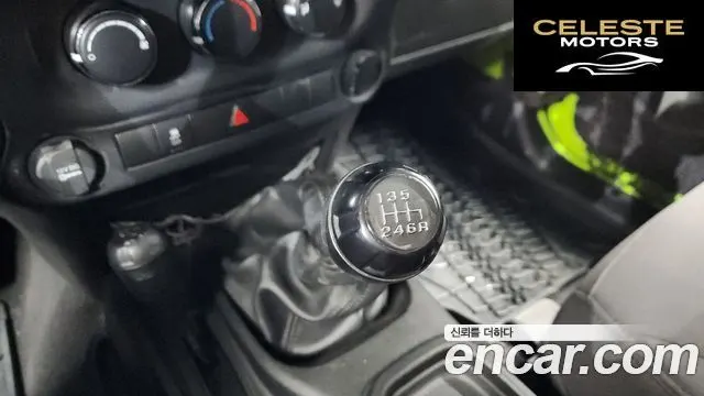 JEEP (JK) 3.6 Sport 2portes 2013 — photo 9 sur 26