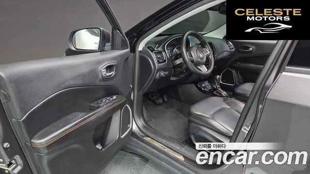 JEEP 22.4 Limited AWD 2019 — photo 13 sur 30
