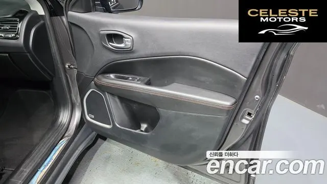 JEEP 22.4 Limited AWD 2019 — photo 14 sur 30