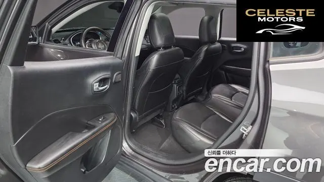 JEEP 22.4 Limited AWD 2019 — photo 18 sur 30