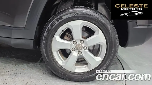 JEEP 22.4 Limited AWD 2019 — photo 7 sur 30