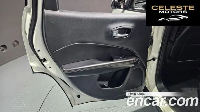 JEEP 22.4 AWD 2018 — photo 15 sur 30