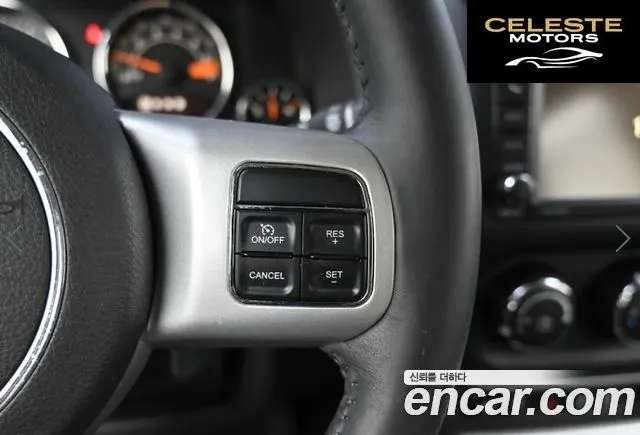 JEEP 2.4 Limited 2016 — photo 16 sur 26
