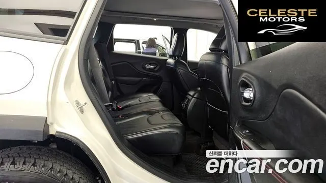 JEEP (KL) 3.2 AWD 2019 — photo 12 sur 20