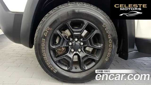JEEP (KL) 3.2 AWD 2019 — photo 5 sur 20