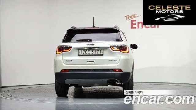 JEEP 22.4 Limited AWD 2019 — photo 4 sur 35