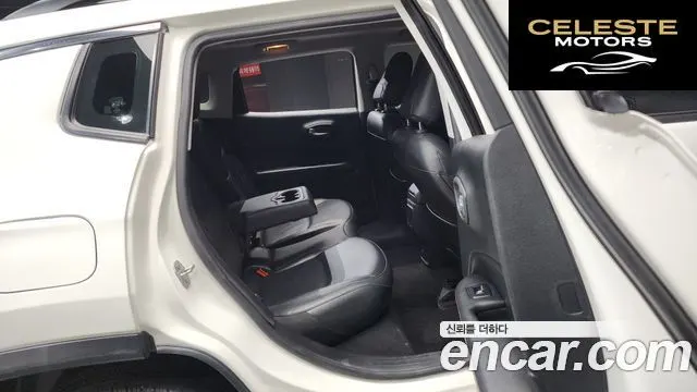 JEEP 22.4 AWD 2019 — photo 11 sur 20