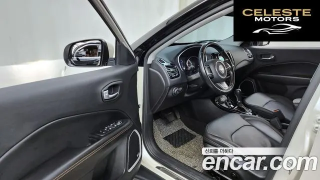 JEEP 22.4 Limited AWD 2019 — photo 13 sur 35