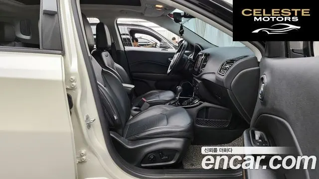JEEP 22.4 Limited AWD 2019 — photo 17 sur 35