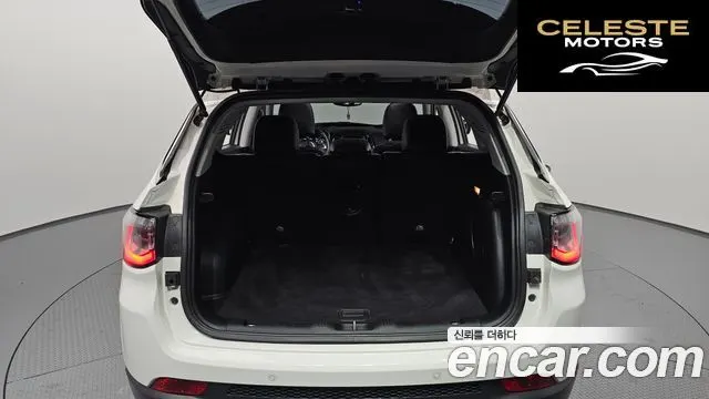 JEEP 22.4 Limited AWD 2019 — photo 20 sur 20
