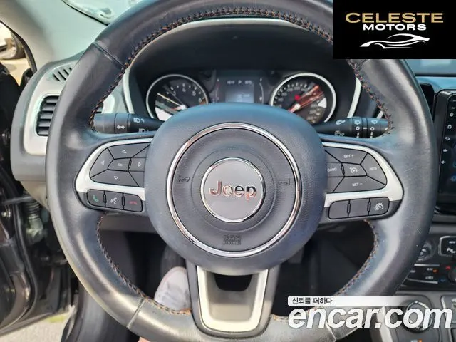JEEP 22.4 AWD 2019 — photo 12 sur 26