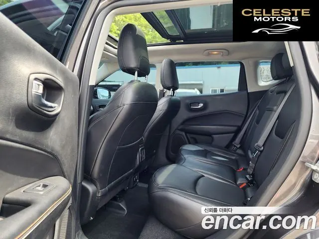 JEEP 22.4 AWD 2019 — photo 19 sur 26