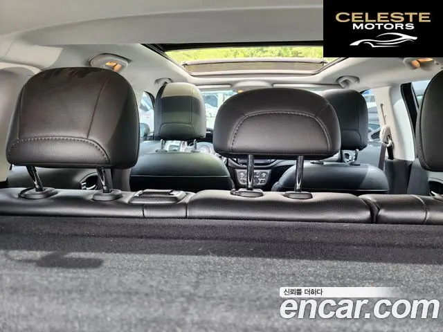 JEEP 22.4 AWD 2019 — photo 8 sur 26