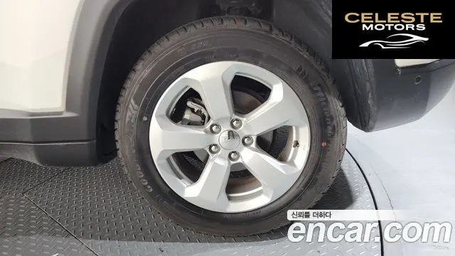 JEEP 22.4 Limited 2WD 2021 — photo 7 sur 36