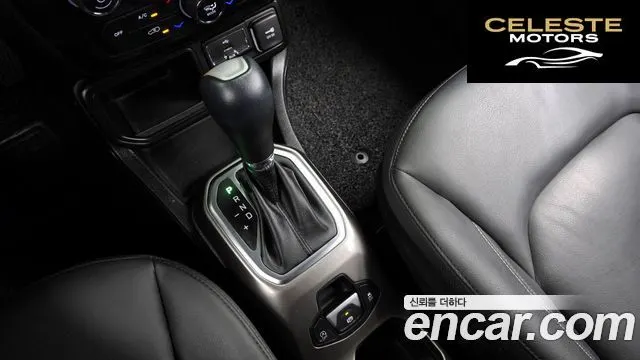JEEP 1.6 Limited 2020 — photo 12 sur 32