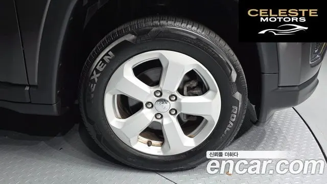 JEEP 22.4 Limited AWD 2019 — photo 7 sur 30