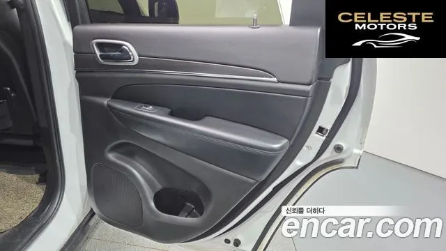 JEEP 3.6 Limited 2018 — photo 15 sur 31