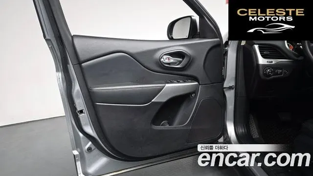 JEEP (KL) 2.4 High AWD 2017 — photo 14 sur 32
