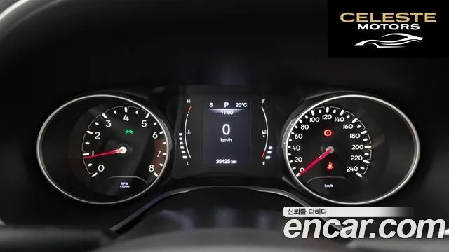 JEEP 22.4 AWD 2018 — photo 8 sur 20