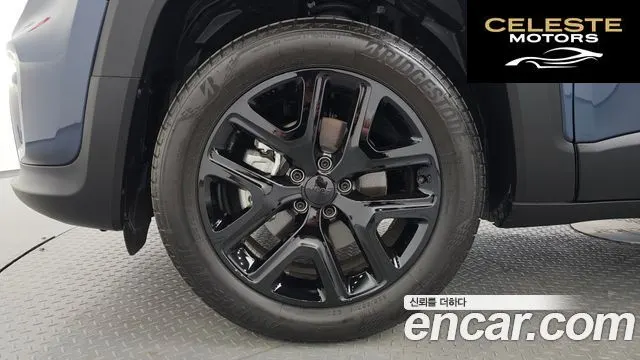 JEEP 1.3 Limited 2023 — photo 4 sur 33