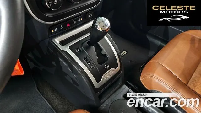 JEEP 2.4 Limited 2015 — photo 9 sur 20