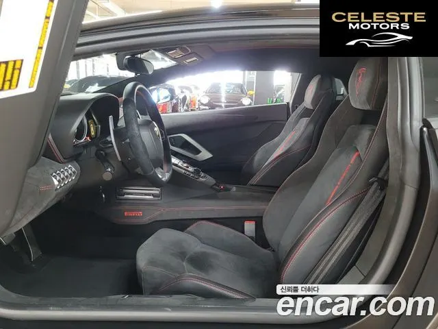 LAMBORGHINI Aventador LP700-4 2016 — photo 9 sur 26