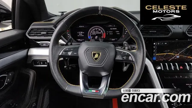 LAMBORGHINI Urus 4.0 V8 2020 — photo 13 sur 20