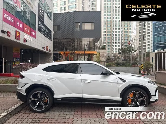 LAMBORGHINI Urus 4.0 V8 S 2024 — photo 3 sur 7