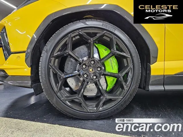 LAMBORGHINI Urus 4.0 V8 2024 — photo 6 sur 26
