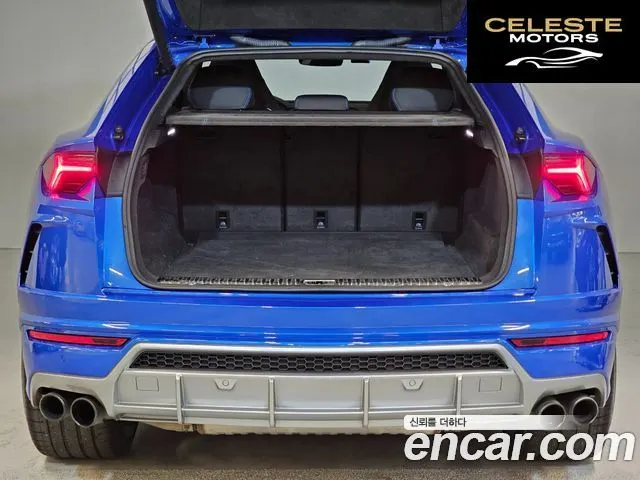 LAMBORGHINI Urus 4.0 V8 2021 — photo 19 sur 26