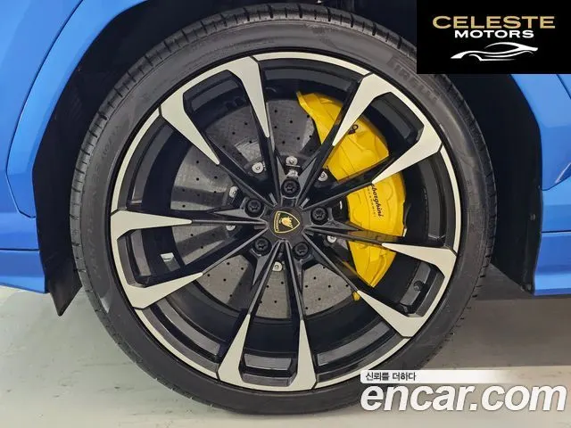 LAMBORGHINI Urus 4.0 V8 2021 — photo 8 sur 26
