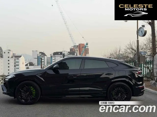 LAMBORGHINI Urus 4.0 V8 SE 2026 — photo 3 sur 13