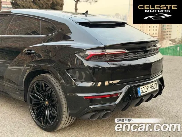 LAMBORGHINI Urus 4.0 V8 SE 2026 — photo 4 sur 13