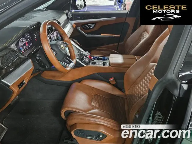 LAMBORGHINI Urus 4.0 V8 2021 — photo 11 sur 26
