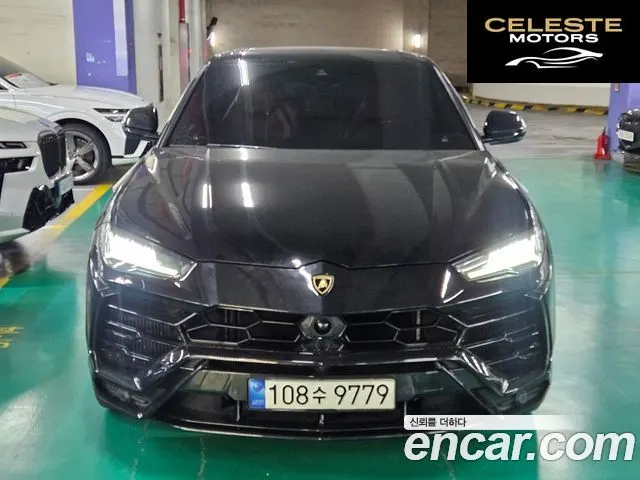LAMBORGHINI Urus 4.0 V8 2021 — photo 22 sur 26