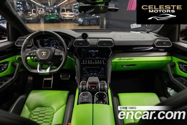 LAMBORGHINI Urus 4.0 V8 2022 — photo 6 sur 11