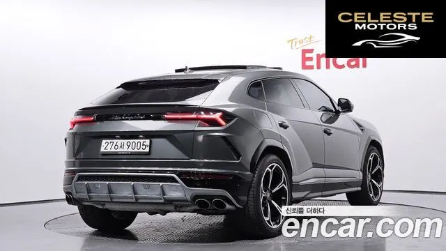 LAMBORGHINI Urus 4.0 V8 2020 — photo 2 sur 20