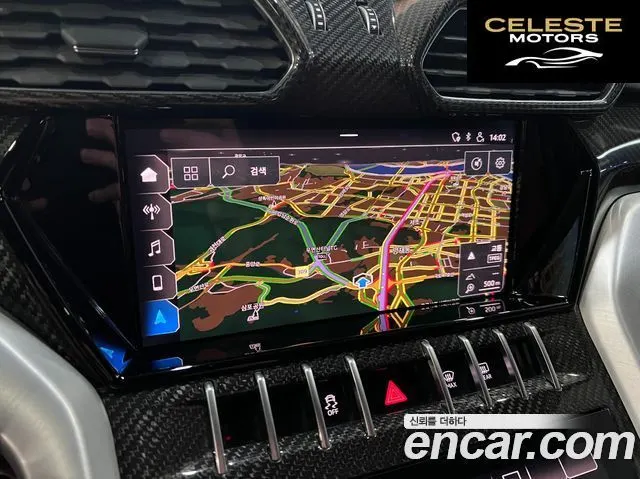 LAMBORGHINI Urus 4.0 V8 2021 — photo 12 sur 26